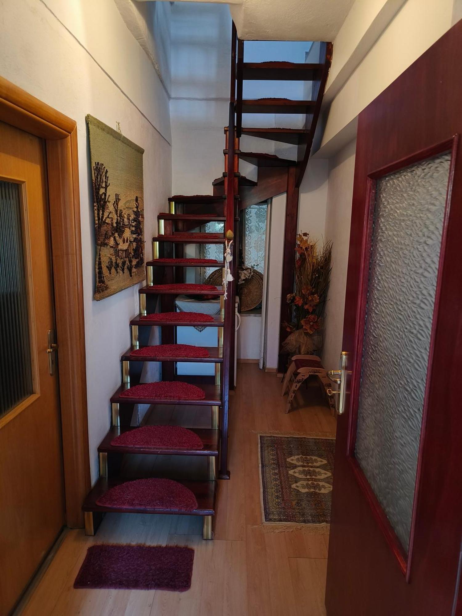 Escape Apartment *